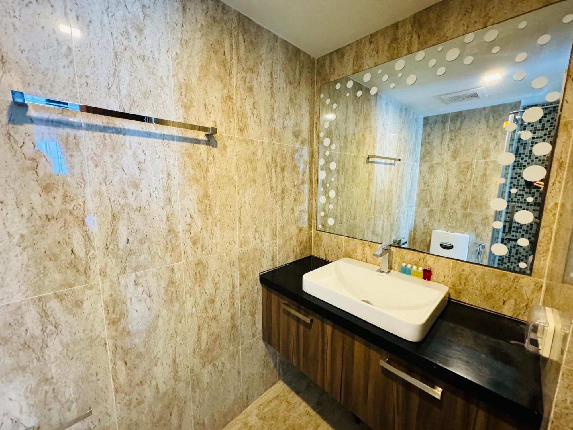 Grand Avenue Conde Pattaya Apartment Exterior photo